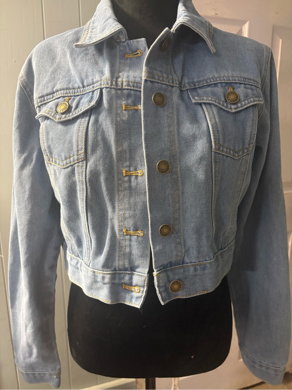 zeagoo Light Blue Cropped Denim Jacket